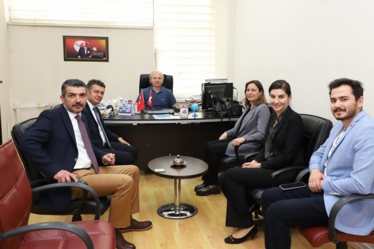 T&uuml;bitak ve AB projeleri desteklenen akademisyenlere tebrik ziyareti