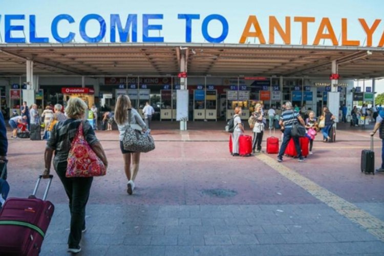 T&uuml;rkiye'ye gelen turist sayısı y&uuml;zde 16 arttı