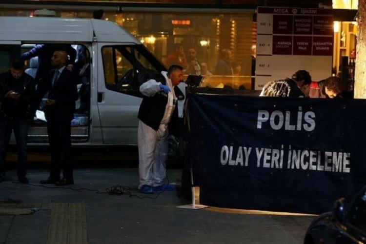 &Ouml;nce sevgilisini sonra kendini vurdu
