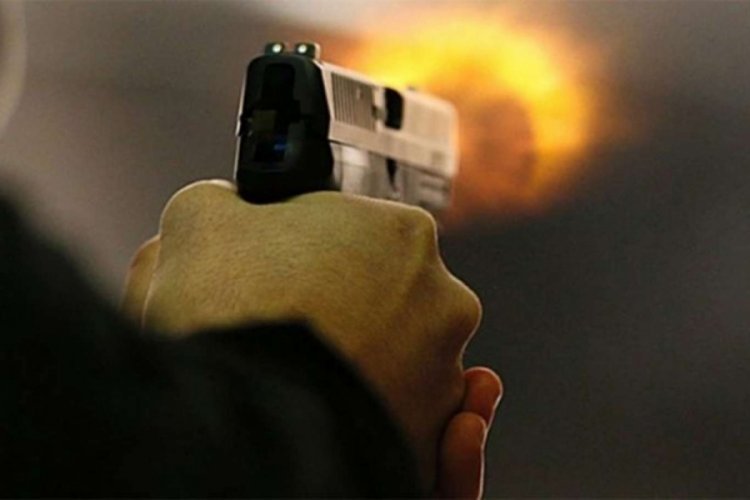Kız meselesi y&uuml;z&uuml;nden kan aktı: 1 yaralı
