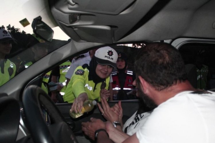 Bursa'da jandarma ve polisten bayram &ouml;ncesi sıkı denetim