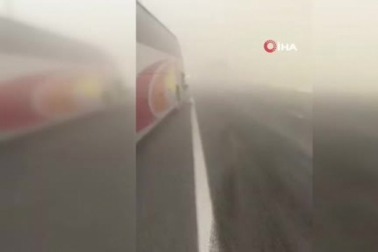 Meksika'da kum fırtınası zincirleme kazaya neden oldu