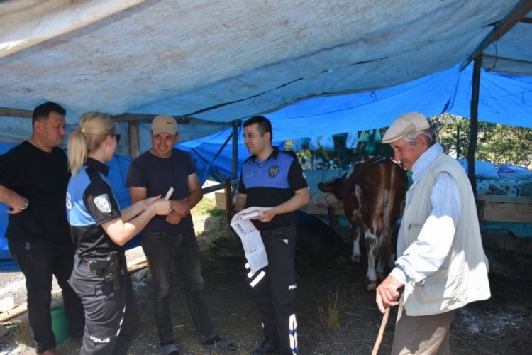 Karab&uuml;k'te kurban pazarında vatandaşlara dolandırıcılık uyarısı