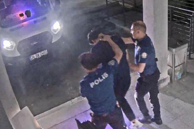 Cezaevi firarisi İstanbul Havalimanı'nda yakalandı