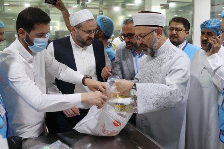 Diyanet İşleri Başkanı Ali Erbaş Diyanet'in Mekke mutfağını ziyaret etti