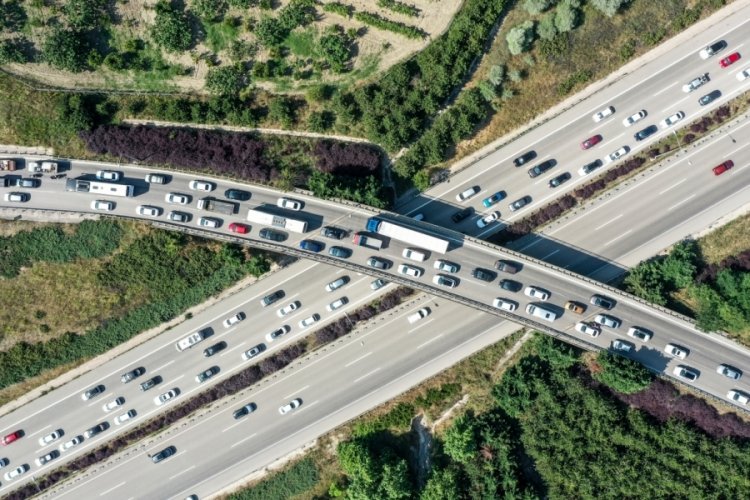 Orhangazi, Gemlik ve&nbsp;Bursa&nbsp;ge&ccedil;işlerinde bayram tatili yoğunluğu s&uuml;r&uuml;yor