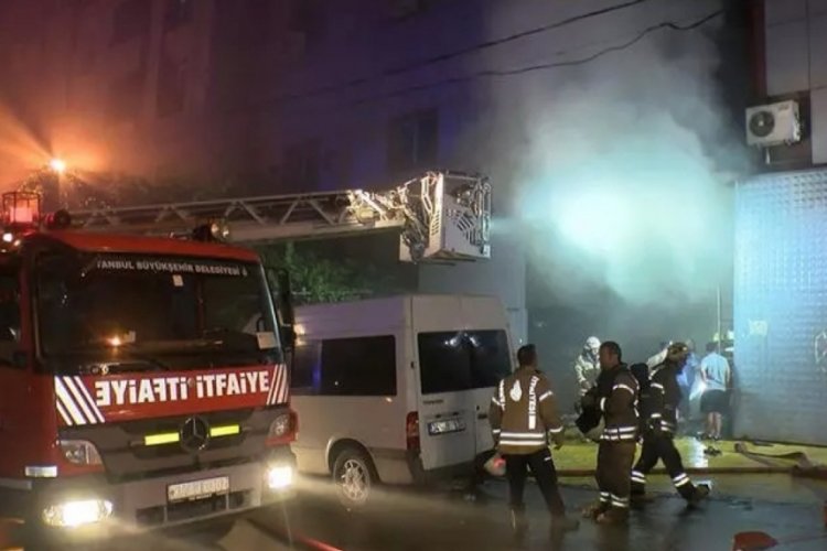 İstanbul'da gece vakti korkutan yangın!