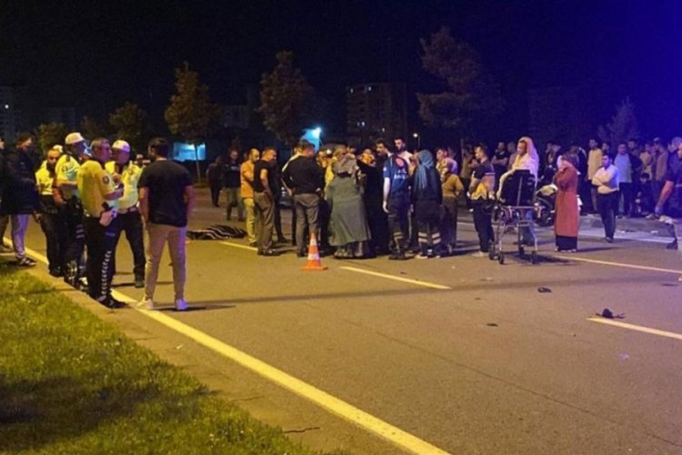 Otomobilin &ccedil;arptığı 14 yaşındaki scooter s&uuml;r&uuml;c&uuml;s&uuml; hayatını kaybetti
