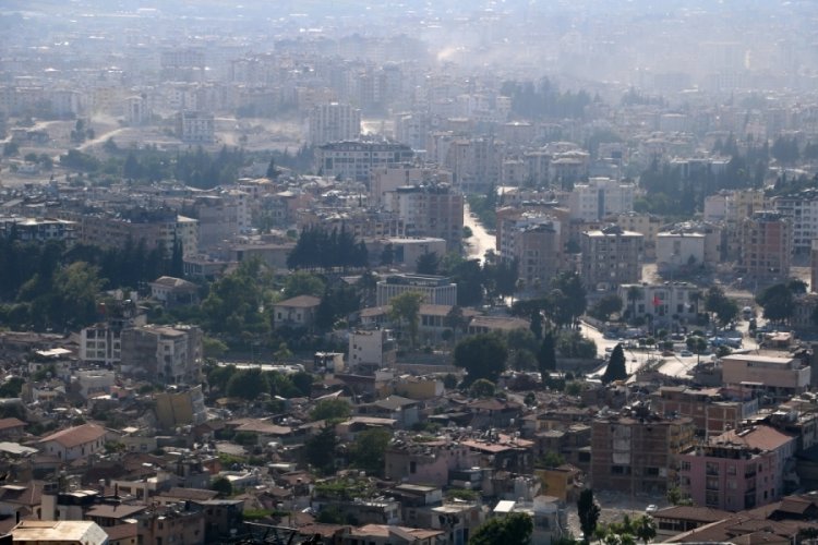 Depremin Hatay'daki izleri g&ouml;ky&uuml;z&uuml;nden g&ouml;r&uuml;nt&uuml;lendi