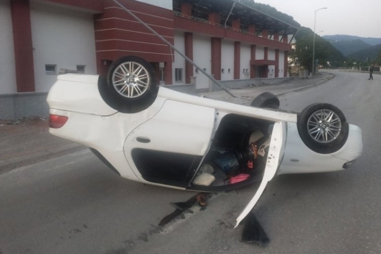 Kastamonu'da ara&ccedil; taka attı! Yaralılar var
