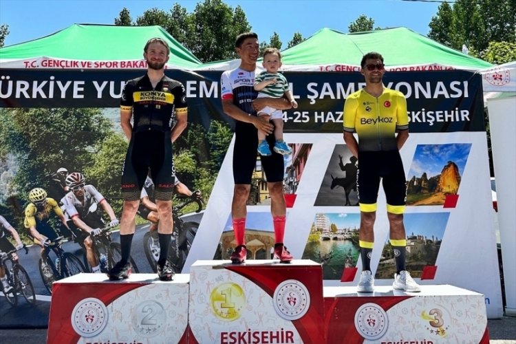 Milli bisiklet&ccedil;i Ahmet &Ouml;rken 9. kez T&uuml;rkiye şampiyonu