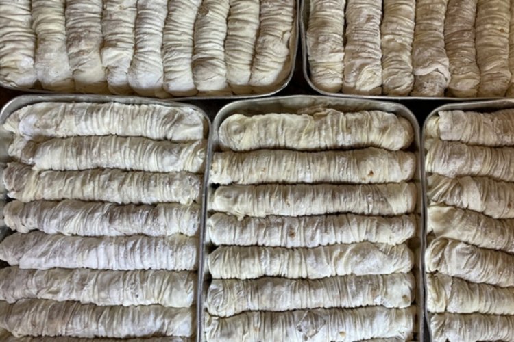Ordu'da fındıklı burma tatlısı bayram i&ccedil;in hazırlanıyor
