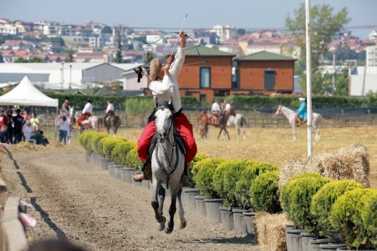 Atlı Ok&ccedil;ulukta &ccedil;eyrek final heyecanı