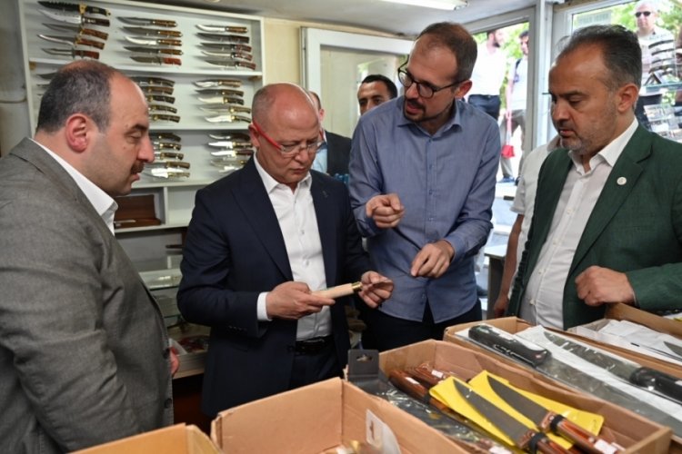 Bursa'da bı&ccedil;ak&ccedil;ılarda bayram telaşı