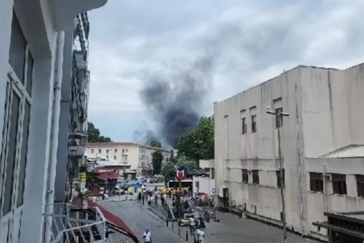 İstanbul'da depoda yangın