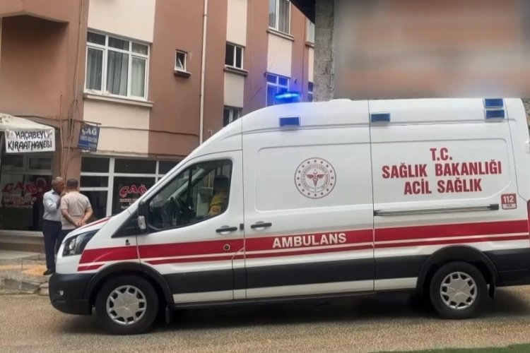 Kastamonu'da t&uuml;feği tamir etmek isterken yanındaki kişiyi vurdu