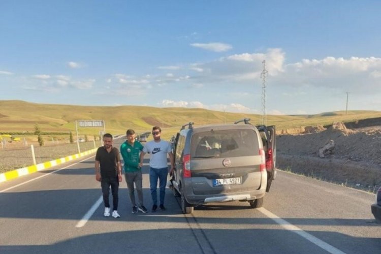 Ağrı'da kaza &uuml;st&uuml;ne kaza : 2'si ağır 18 yaralı
