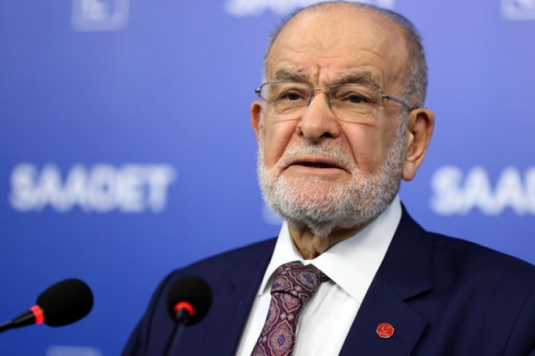Karamollaoğlu'ndan 6'lı masa a&ccedil;ıklaması!