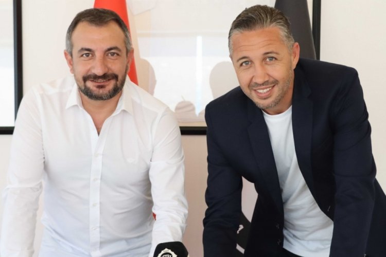 Altay, teknik direkt&ouml;r Tuna &Uuml;z&uuml;mc&uuml; ile yola devam edecek