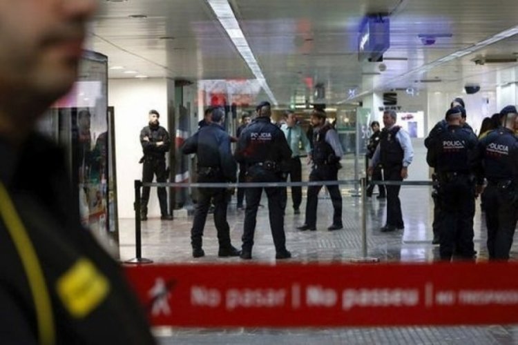 Barselona'nın merkez metrosu bomba alarmıyla boşaltıldı