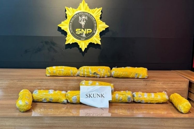 Şanlıurfa'da ara&ccedil;tan 5 kilo 600 gram uyuşturucu &ccedil;ıktı