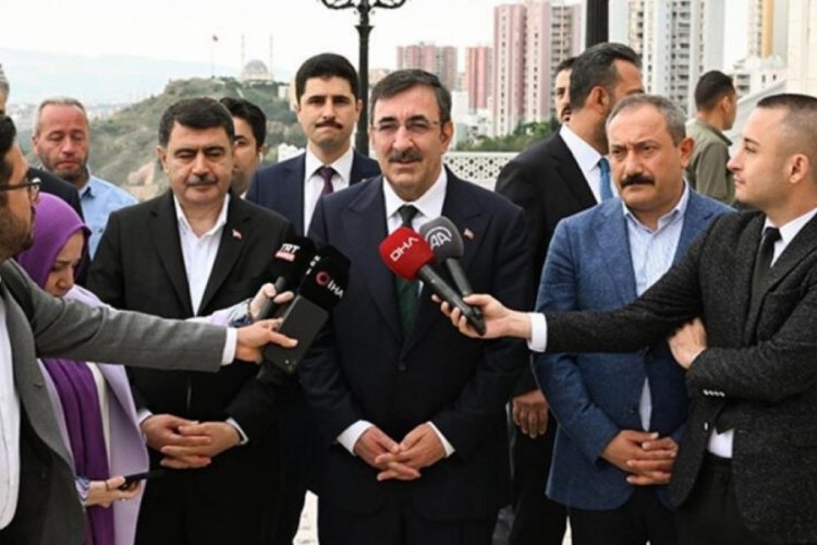Cumhurbaşkanı Yardımcısı Yılmaz: Bayramın birliğimizi pekiştirmesini temenni ediyorum
