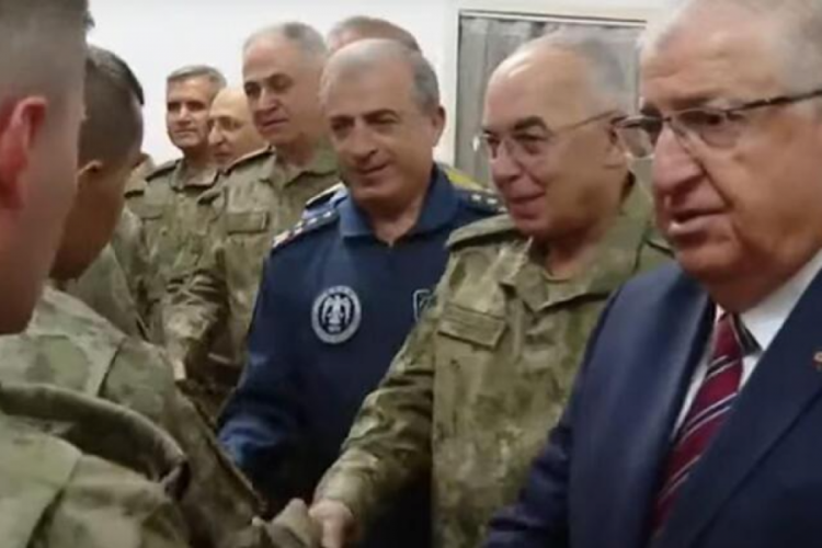 Bakan G&uuml;ler'den Mehmet&ccedil;ik'e bayram ziyareti
