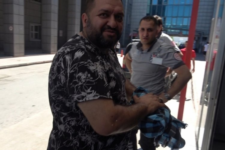 Bursa'da kadınlar eşlerine taş &ccedil;ıkardı