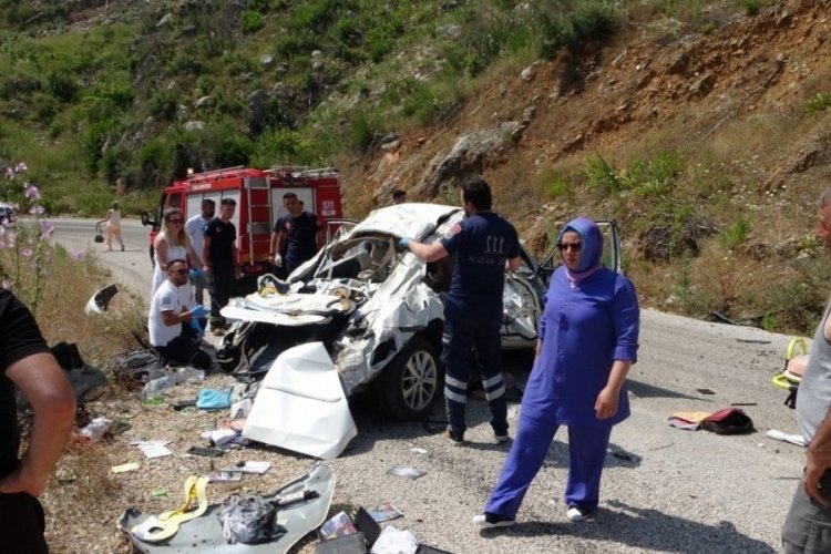 Antalya'da bayram ziyareti faciayla son buldu, kazada &ouml;l&uuml; sayısı arttı