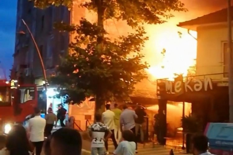 Kırklareli'de pide salonu alev alev yandı