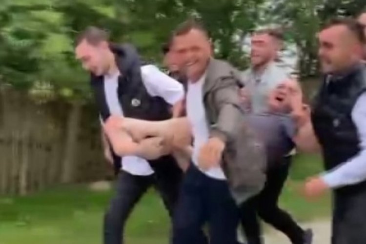 Bolu'da bayram namazına gelmeyenlere "sulu" şaka