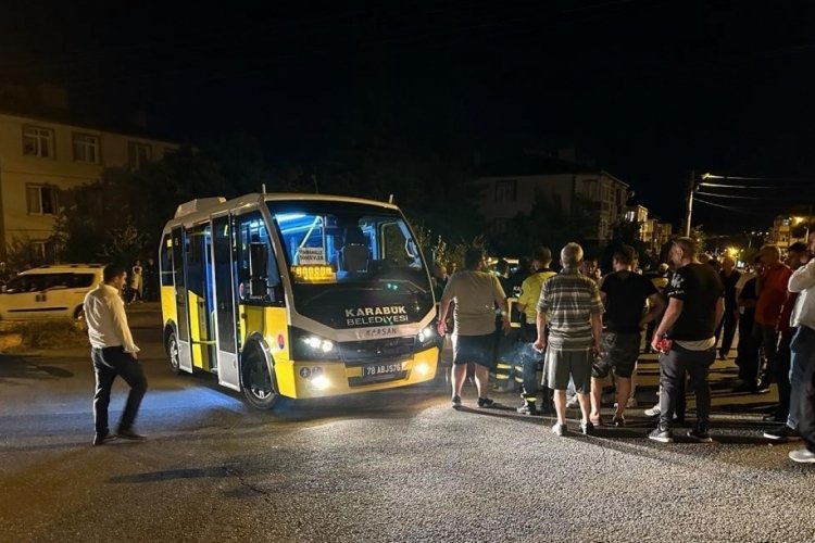 Karab&uuml;k'te minib&uuml;s&uuml;n &ccedil;arptığı yaşlı adam &ouml;ld&uuml;