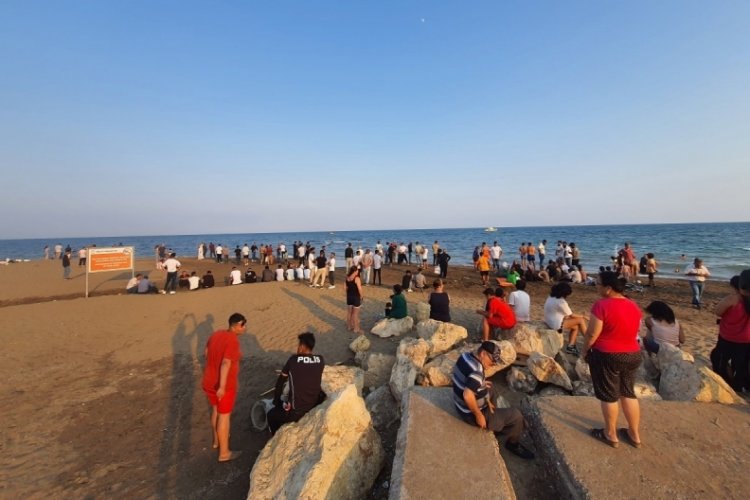 Mersin'de denizde kaybolan genci arama &ccedil;alışması başlatıldı