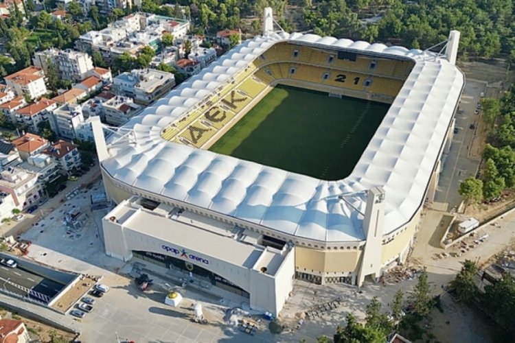 UEFA Konferans Ligi'nin finallerini Atina ve Wroclaw'a verdi