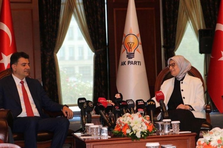 Siyasi parti heyetlerinden bayramlaşma ziyareti