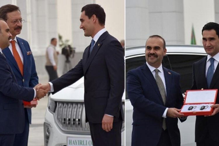 Togg T&uuml;rkmenistan'da! Bakan Kacır teslim etti