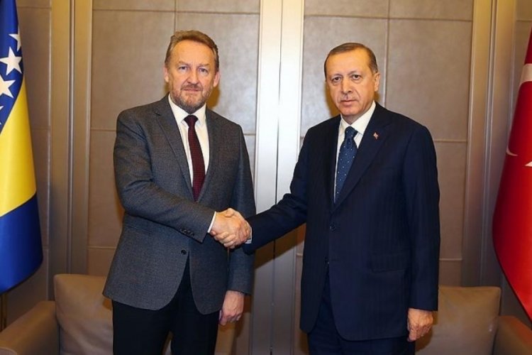 Erdoğan, Bosna Hersek SDA Başkanı İzzetbegovi&ccedil; ile telefonda g&ouml;r&uuml;şt&uuml;