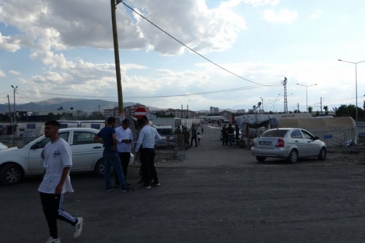 Malatya'da &ccedil;adır kentte taciz iddiası: 1 kişi g&ouml;zaltına alındı