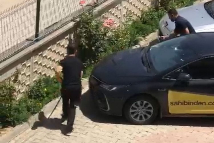 Bursa'da evin bah&ccedil;esine giren yılan paniğe neden oldu
