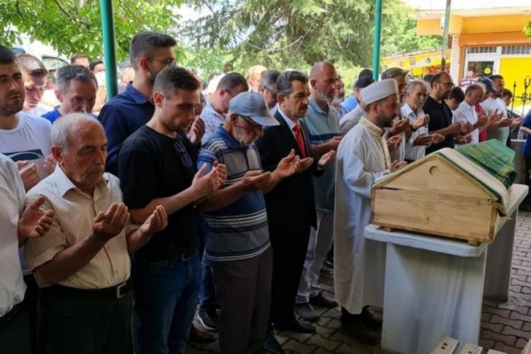 Kırklareli'nde trakt&ouml;r kazasında &ouml;len 14 yaşındaki &ccedil;ocuk toprağa verildi