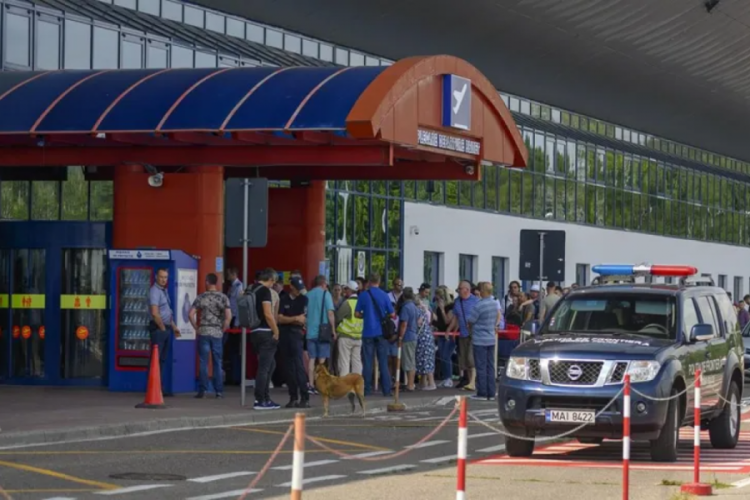 Moldova'ya alınmayan şahıs dehşet sa&ccedil;tı: 2 &ouml;l&uuml;