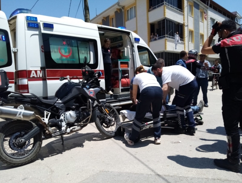 Bursa'da akrabalar arasında kavga: 3'&uuml; polis 6 yaralı