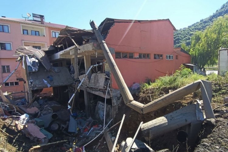 Temizlik işletmesinin buhar kazanında patlama: 1 &ouml;l&uuml;