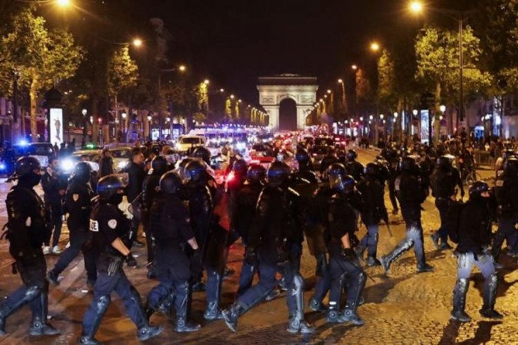 Fransa'daki protestolarda 157 kişi daha g&ouml;zaltına alındı