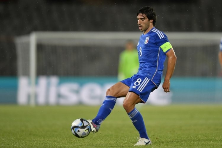 Newcastle United, Sandro Tonali'yi transfer etti
