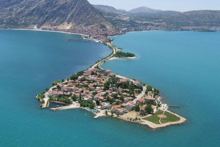 Eğirdir G&ouml;l&uuml; yok olma tehlikesi altında