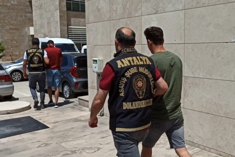 Antalya'da nitelikli dolandırıcılık ş&uuml;phelileri tutuklandı