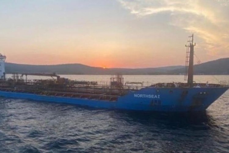 &Ccedil;anakkale Boğazı'nda  109 metre uzunluğundaki tanker arızalandı!