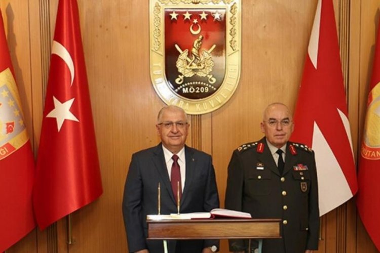 Bakan G&uuml;ler'den kuvvet komutanlıklarına ziyaret ​