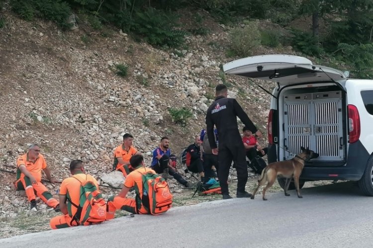 Isparta'da dağda kaybolan yaşlı adam hala bulunamadı!